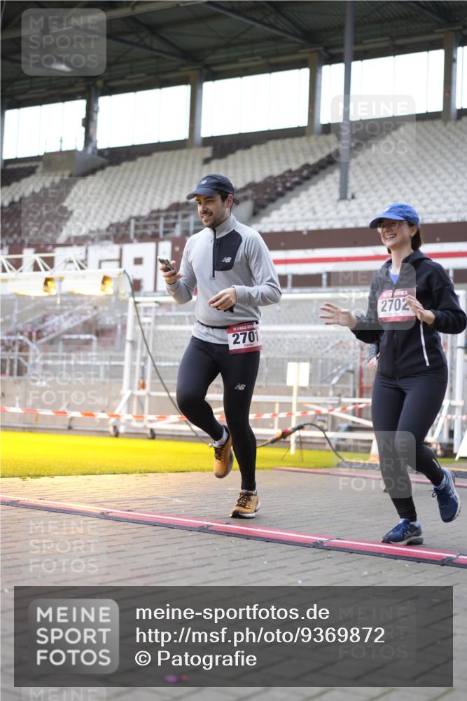 07.12.2025 - St. Pauli X-Mass-Run No. 15 Patografie http://msf.ph/oto/9369872 07.12.2025 11:29:21 Ziel 861, 1759, 2213, 2285, 2500, 2522, 2676, 2701, 2702, 3144, 3146, 3235, 3236, 4392, 4432, 4452 meine-sportfotos.de