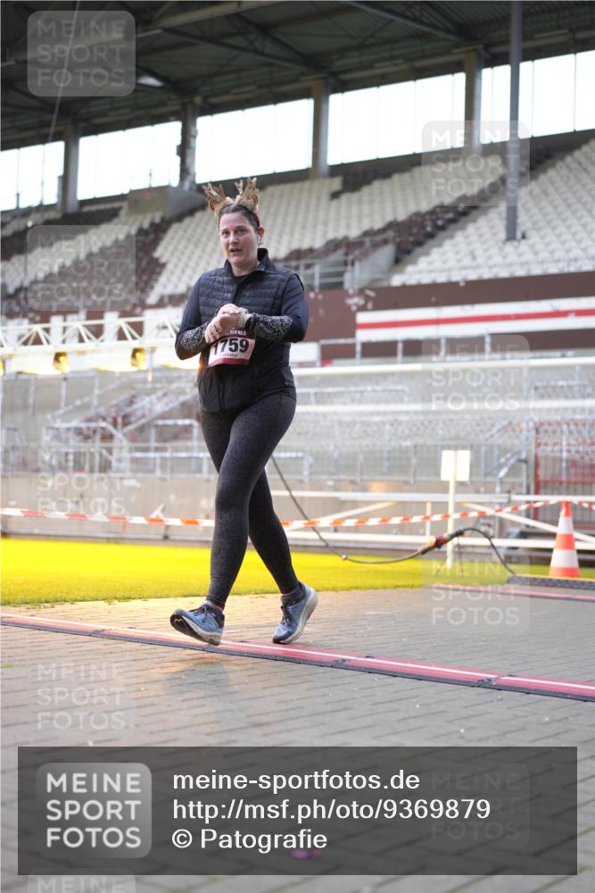 07.12.2025 - St. Pauli X-Mass-Run No. 15 Patografie http://msf.ph/oto/9369879 07.12.2025 11:29:22 Ziel 861, 1759, 2213, 2285, 2500, 2522, 2676, 2701, 2702, 3143, 3144, 3146, 4392, 4432, 4452 meine-sportfotos.de