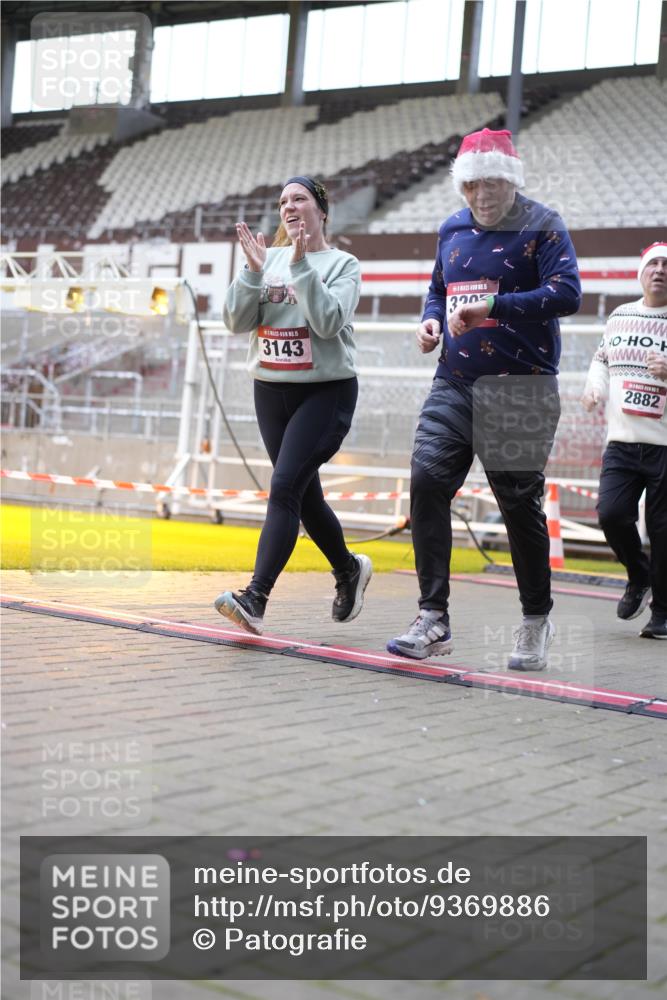 07.12.2025 - St. Pauli X-Mass-Run No. 15 Patografie http://msf.ph/oto/9369886 07.12.2025 11:29:27 Ziel 1759, 2213, 2285, 2500, 2522, 2701, 2702, 2882, 3143, 3144, 3146 meine-sportfotos.de