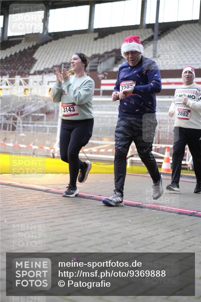 07.12.2025 - St. Pauli X-Mass-Run No. 15 Patografie http://msf.ph/oto/9369888 07.12.2025 11:29:28 Ziel 1759, 2213, 2500, 2522, 2701, 2702, 2882, 3143, 3144, 3146 meine-sportfotos.de