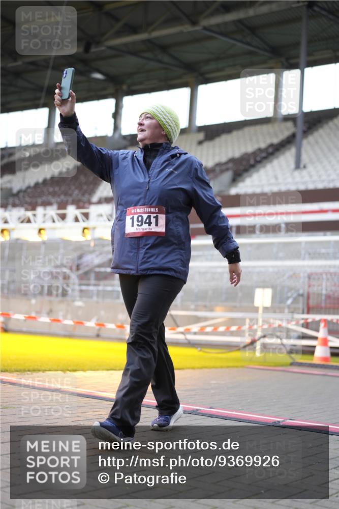 07.12.2025 - St. Pauli X-Mass-Run No. 15 Patografie http://msf.ph/oto/9369926 07.12.2025 11:29:55 Ziel 1941, 2787, 2838, 2840, 3303, 4839 meine-sportfotos.de