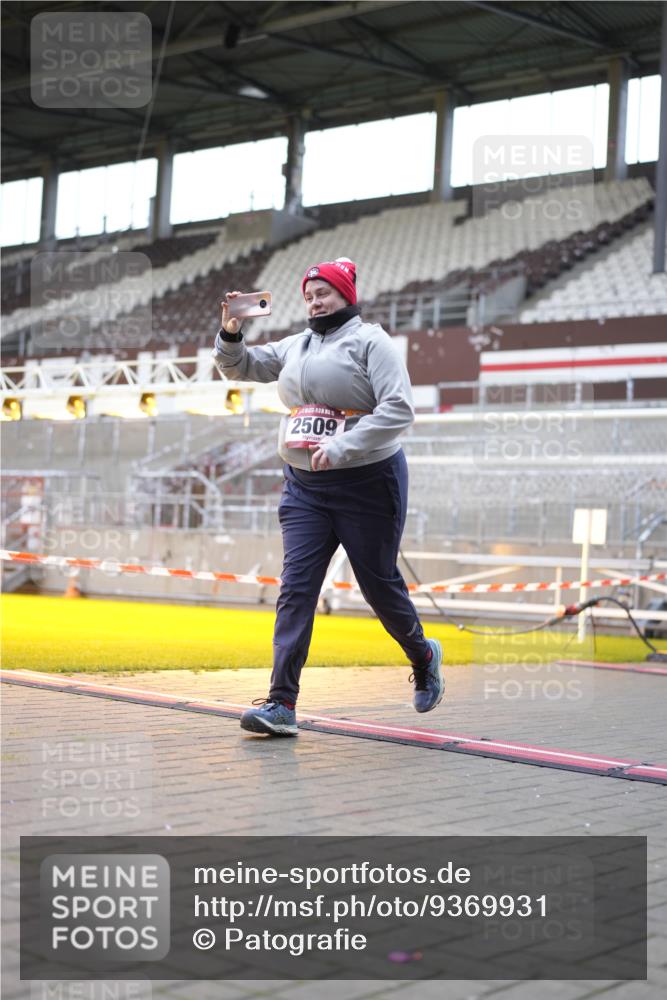 07.12.2025 - St. Pauli X-Mass-Run No. 15 Patografie http://msf.ph/oto/9369931 07.12.2025 11:30:15 Ziel 2020, 2509, 2705, 2876 meine-sportfotos.de