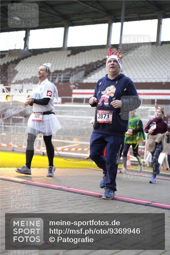 07.12.2025 - St. Pauli X-Mass-Run No. 15 Patografie http://msf.ph/oto/9369946 07.12.2025 11:30:35 Ziel 865, 870, 872, 2308, 2319, 2871 meine-sportfotos.de