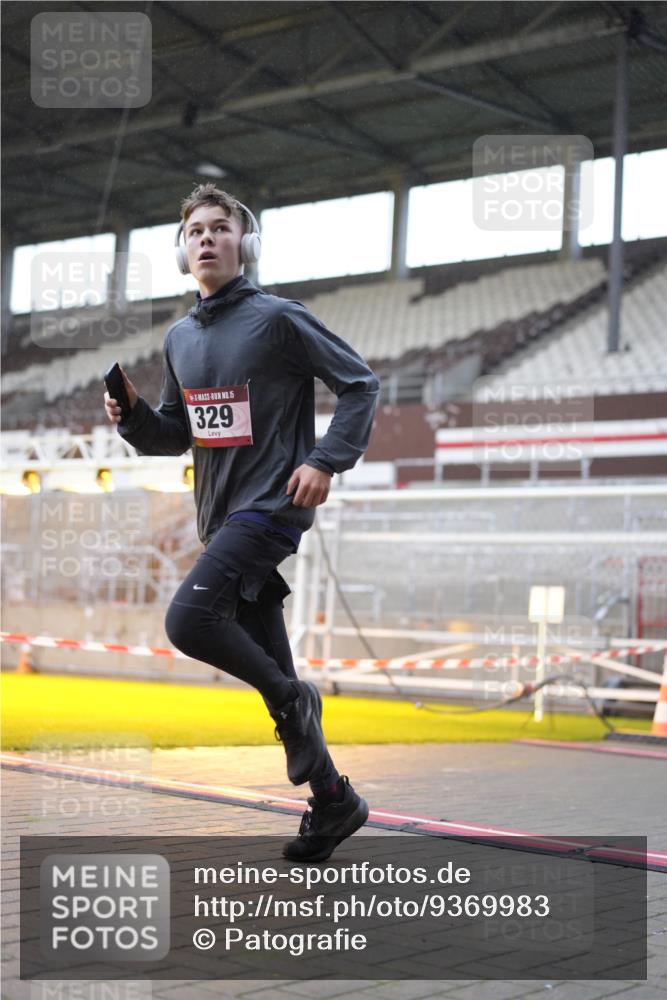 07.12.2025 - St. Pauli X-Mass-Run No. 15 Patografie http://msf.ph/oto/9369983 07.12.2025 11:30:59 Ziel 203, 329, 539, 554, 1595, 2449, 2450, 3328 meine-sportfotos.de