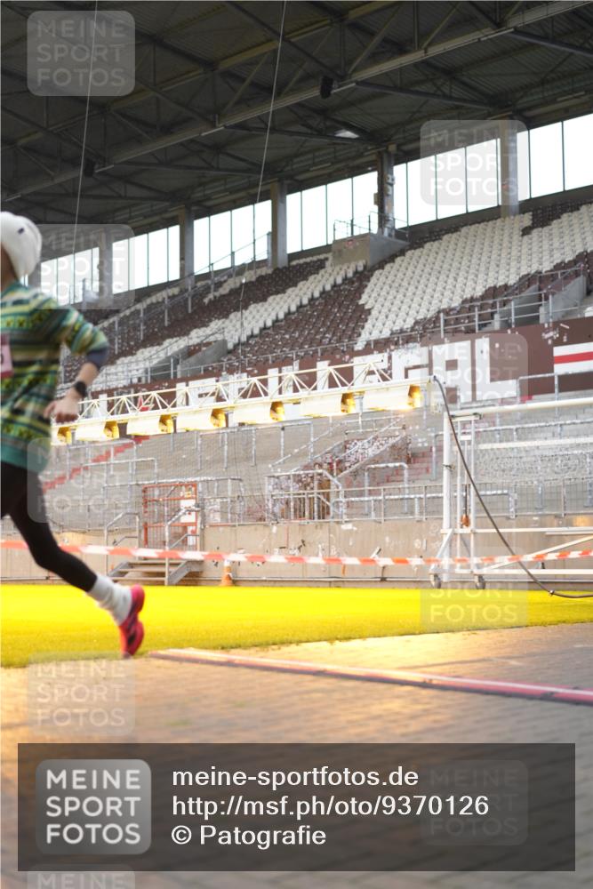 07.12.2025 - St. Pauli X-Mass-Run No. 15 Patografie http://msf.ph/oto/9370126 07.12.2025 11:32:30 Ziel 1884, 1886, 1998, 1999, 2000, 2015, 2283, 2419, 2595 meine-sportfotos.de