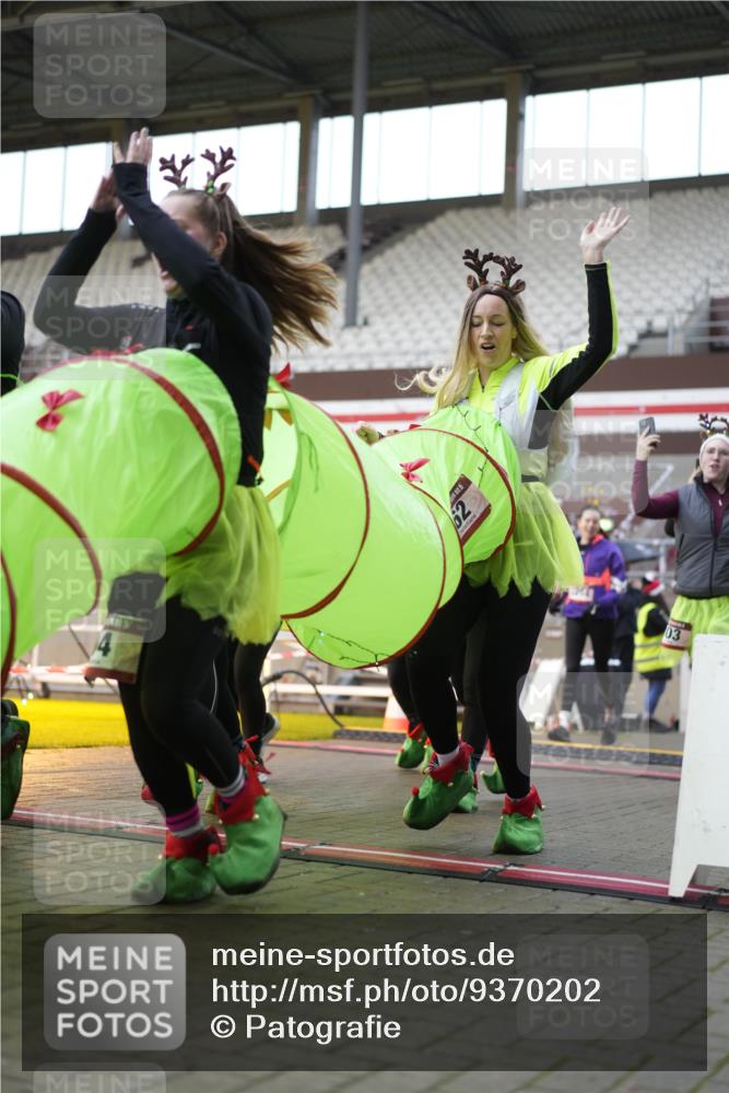 07.12.2025 - St. Pauli X-Mass-Run No. 15 Patografie http://msf.ph/oto/9370202 07.12.2025 11:33:24 Ziel 56, 62, 72, 73, 85, 94, 103, 110, 142, 181, 260, 340, 349, 1361, 2612, 2613, 2614, 2620, 3166, 3169, 3253, 3254 meine-sportfotos.de
