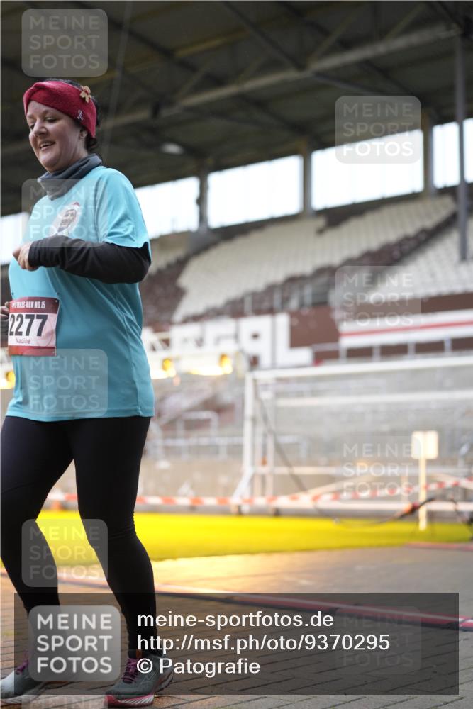 07.12.2025 - St. Pauli X-Mass-Run No. 15 Patografie http://msf.ph/oto/9370295 07.12.2025 11:34:14 Ziel 820, 825, 864, 869, 871, 1001, 1710, 1908, 2277, 2280, 2635, 2809, 3387, 3448 meine-sportfotos.de