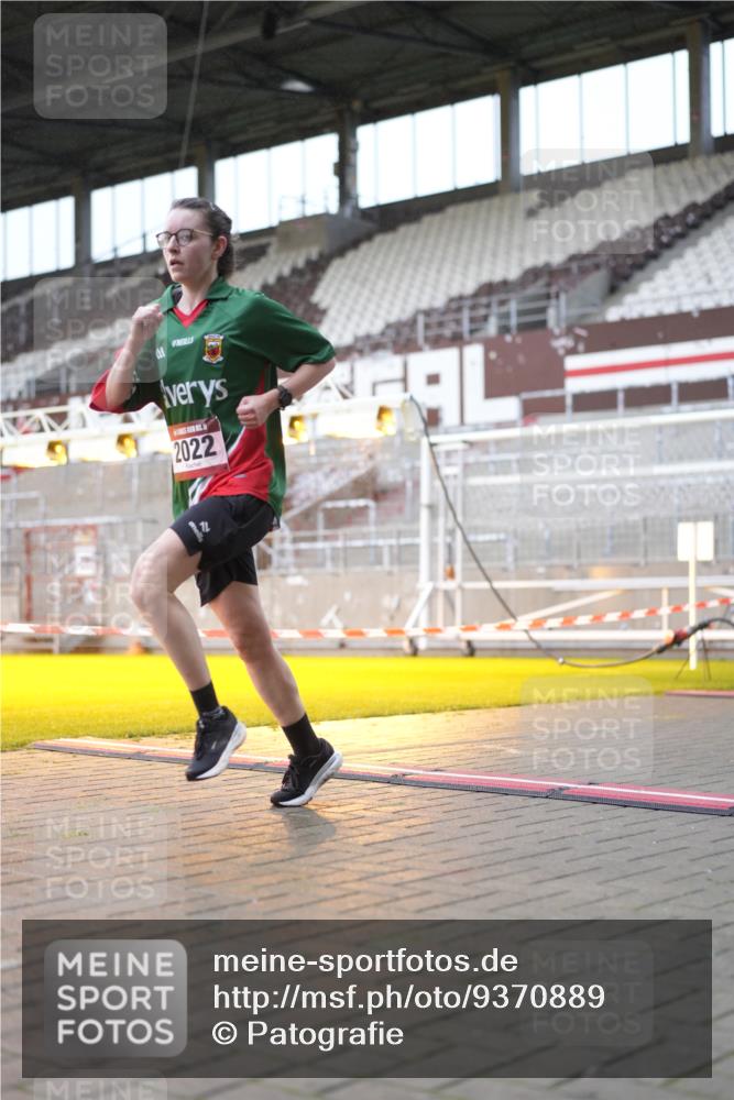07.12.2025 - St. Pauli X-Mass-Run No. 15 Patografie http://msf.ph/oto/9370889 07.12.2025 11:36:54 Ziel 484, 1588, 1590, 2004, 2022, 2102, 2279, 2405, 2517, 2917, 3931 meine-sportfotos.de