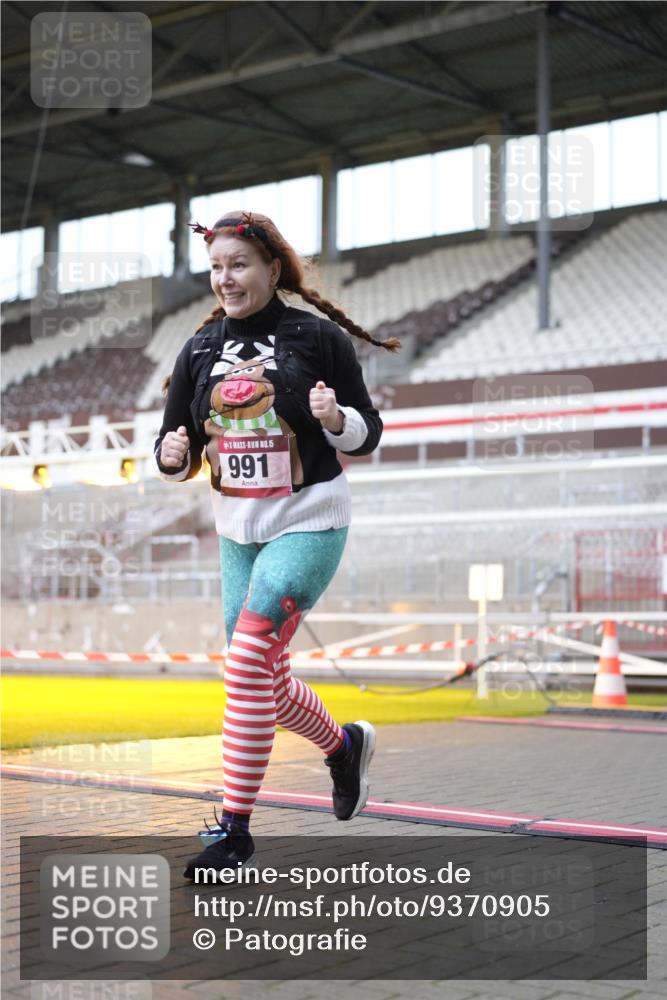 07.12.2025 - St. Pauli X-Mass-Run No. 15 Patografie http://msf.ph/oto/9370905 07.12.2025 11:37:01 Ziel 484, 991, 1280, 1588, 1590, 2004, 2022, 2102, 2279, 2405, 2517, 2686, 2917, 3931 meine-sportfotos.de