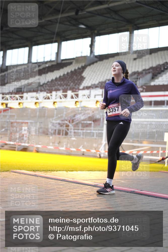 07.12.2025 - St. Pauli X-Mass-Run No. 15 Patografie http://msf.ph/oto/9371045 07.12.2025 11:39:00 Ziel 729, 1737, 2225, 2226, 2602, 3357 meine-sportfotos.de