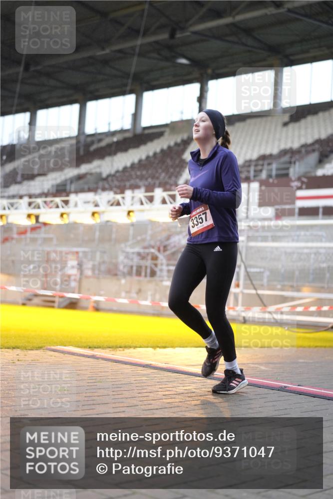 07.12.2025 - St. Pauli X-Mass-Run No. 15 Patografie http://msf.ph/oto/9371047 07.12.2025 11:39:00 Ziel 729, 1737, 2225, 2226, 2602, 3357 meine-sportfotos.de