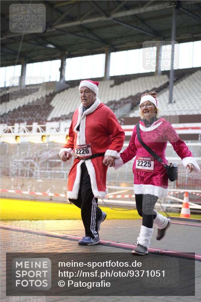 07.12.2025 - St. Pauli X-Mass-Run No. 15 Patografie http://msf.ph/oto/9371051 07.12.2025 11:39:04 Ziel 1737, 2225, 2226, 2602, 3357 meine-sportfotos.de
