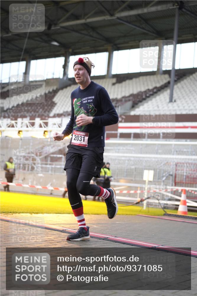 07.12.2025 - St. Pauli X-Mass-Run No. 15 Patografie http://msf.ph/oto/9371085 07.12.2025 11:39:51 Ziel 533, 1838, 1843, 2031, 2561, 3362 meine-sportfotos.de