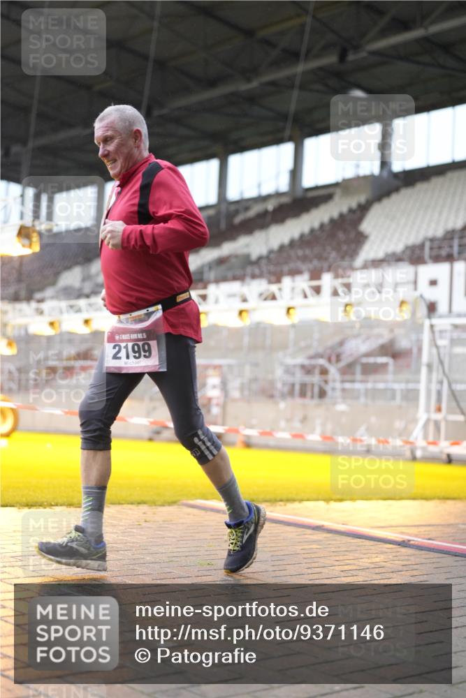 07.12.2025 - St. Pauli X-Mass-Run No. 15 Patografie http://msf.ph/oto/9371146 07.12.2025 11:40:41 Ziel 52, 726, 727, 1061, 1277, 2199, 2416, 2417, 2865, 2976, 3592, 3619, 4608 meine-sportfotos.de