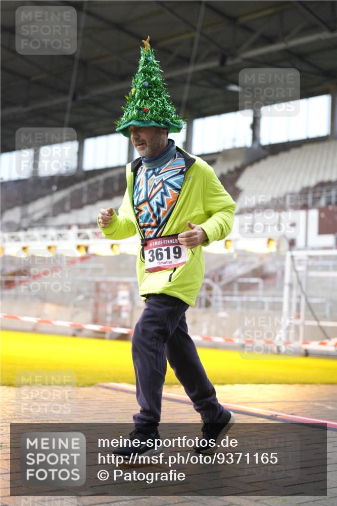 07.12.2025 - St. Pauli X-Mass-Run No. 15 Patografie http://msf.ph/oto/9371165 07.12.2025 11:40:47 Ziel 52, 726, 727, 1277, 2199, 2292, 2294, 2425, 2865, 2947, 2976, 3259, 3592, 3619, 4608 meine-sportfotos.de