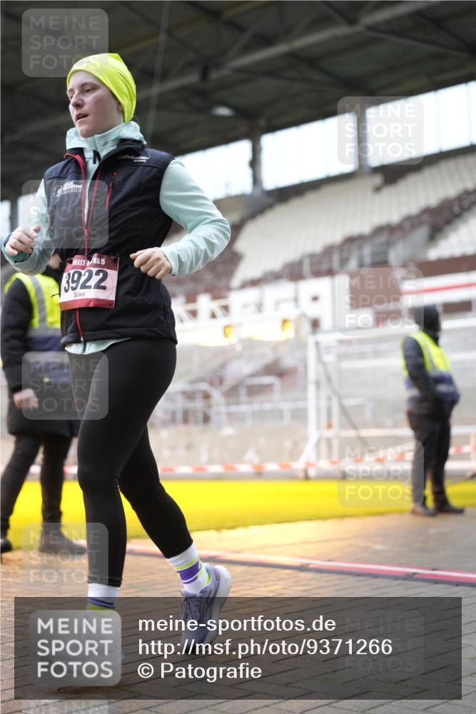 07.12.2025 - St. Pauli X-Mass-Run No. 15 Patografie http://msf.ph/oto/9371266 07.12.2025 11:41:55 Ziel 15, 462, 465, 2291, 2435, 3479, 3717, 3718, 3922, 3923, 4605 meine-sportfotos.de