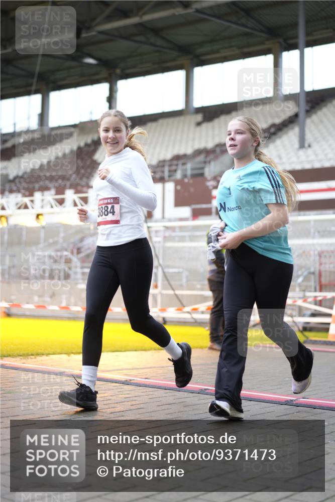 07.12.2025 - St. Pauli X-Mass-Run No. 15 Patografie http://msf.ph/oto/9371473 07.12.2025 11:43:49 Ziel 71, 1949, 1950, 2084, 2116, 2441, 2586, 2600, 2971, 3403, 3404, 3447, 3453, 3465, 3466, 3467, 3733, 3735, 3769, 3882, 3884 meine-sportfotos.de