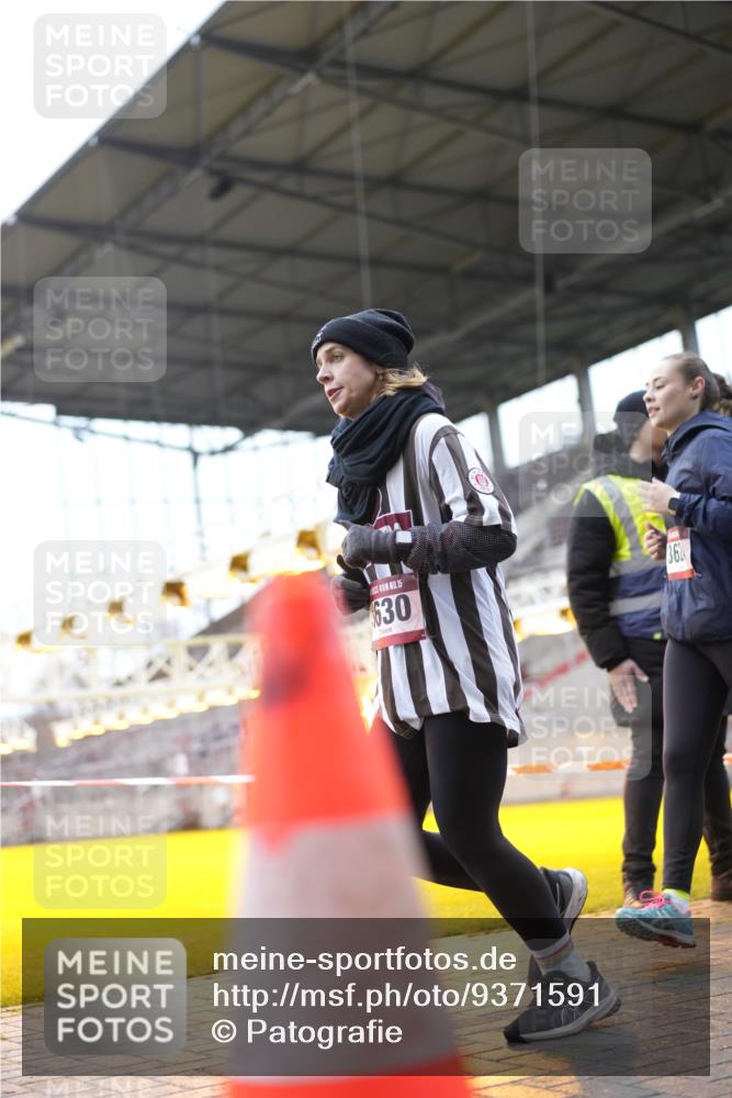 07.12.2025 - St. Pauli X-Mass-Run No. 15 Patografie http://msf.ph/oto/9371591 07.12.2025 11:44:49 Ziel 1281, 1938, 2122, 2156, 2246, 2263, 2644, 3552, 3553, 3605, 3624, 3630, 4103 meine-sportfotos.de
