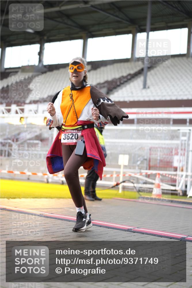 07.12.2025 - St. Pauli X-Mass-Run No. 15 Patografie http://msf.ph/oto/9371749 07.12.2025 11:46:04 Ziel 143, 147, 188, 356, 733, 1058, 1433, 1454, 2097, 2137, 2437, 3620 meine-sportfotos.de