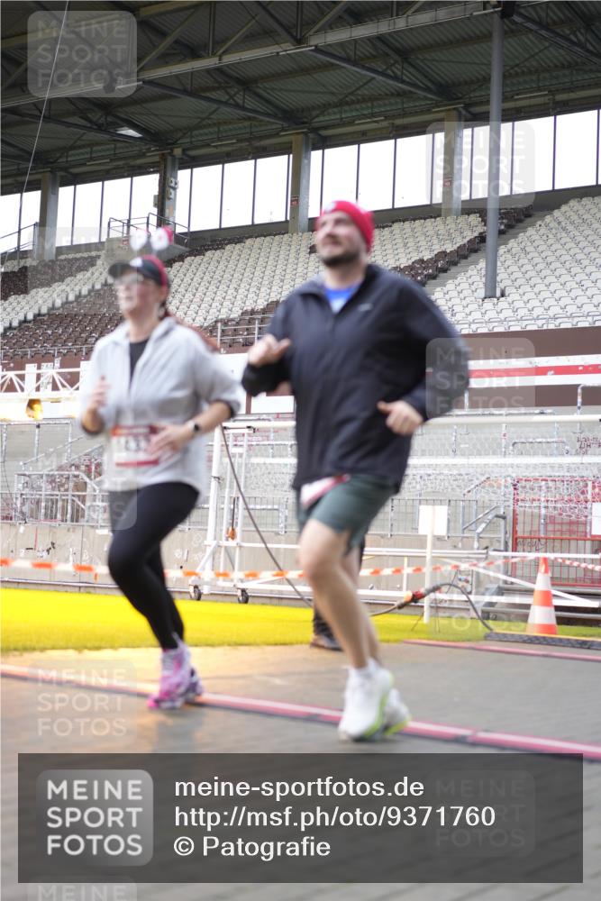 07.12.2025 - St. Pauli X-Mass-Run No. 15 Patografie http://msf.ph/oto/9371760 07.12.2025 11:46:08 Ziel 143, 147, 188, 356, 733, 949, 954, 1058, 1073, 1433, 1454, 2097, 2137, 2437, 2935, 2941, 3523, 3524, 3620 meine-sportfotos.de