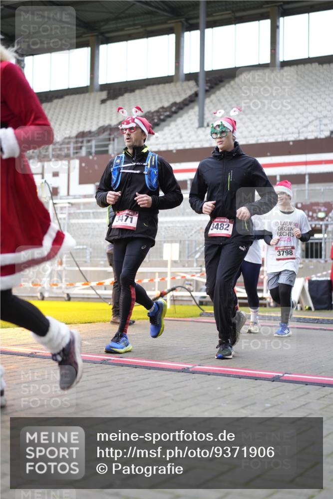 07.12.2025 - St. Pauli X-Mass-Run No. 15 Patografie http://msf.ph/oto/9371906 07.12.2025 11:47:12 Ziel 353, 530, 614, 898, 900, 901, 992, 2221, 2223, 2568, 3215, 3216, 3420, 3471, 3482, 3641, 3798, 3800, 3948, 3949, 4883, 5004 meine-sportfotos.de