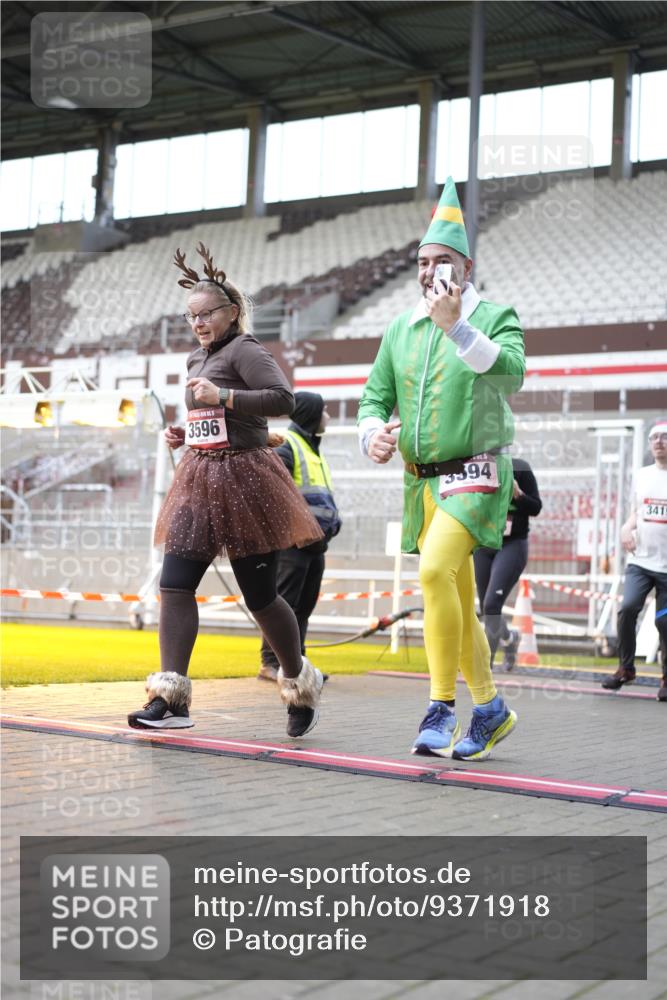 07.12.2025 - St. Pauli X-Mass-Run No. 15 Patografie http://msf.ph/oto/9371918 07.12.2025 11:47:19 Ziel 614, 898, 900, 901, 930, 992, 2221, 2223, 2568, 3215, 3416, 3419, 3420, 3430, 3471, 3482, 3594, 3596, 3641, 3798, 3800, 3948, 4883, 5004 meine-sportfotos.de