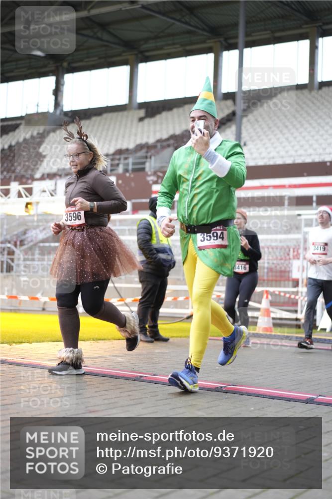 07.12.2025 - St. Pauli X-Mass-Run No. 15 Patografie http://msf.ph/oto/9371920 07.12.2025 11:47:19 Ziel 614, 898, 900, 901, 930, 992, 2221, 2223, 2568, 3215, 3416, 3419, 3420, 3430, 3471, 3482, 3594, 3596, 3641, 3798, 3800, 3948, 4883, 5004 meine-sportfotos.de