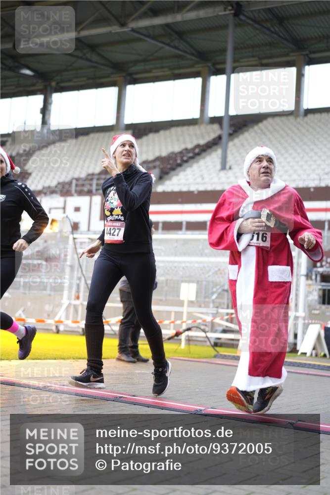 07.12.2025 - St. Pauli X-Mass-Run No. 15 Patografie http://msf.ph/oto/9372005 07.12.2025 11:47:49 Ziel 1032, 1471, 1474, 1534, 1539, 1597, 1622, 1951, 2381, 2384, 2451, 2452, 2475, 2516, 2842, 3225, 3227, 3312, 3313, 4425, 4427 meine-sportfotos.de