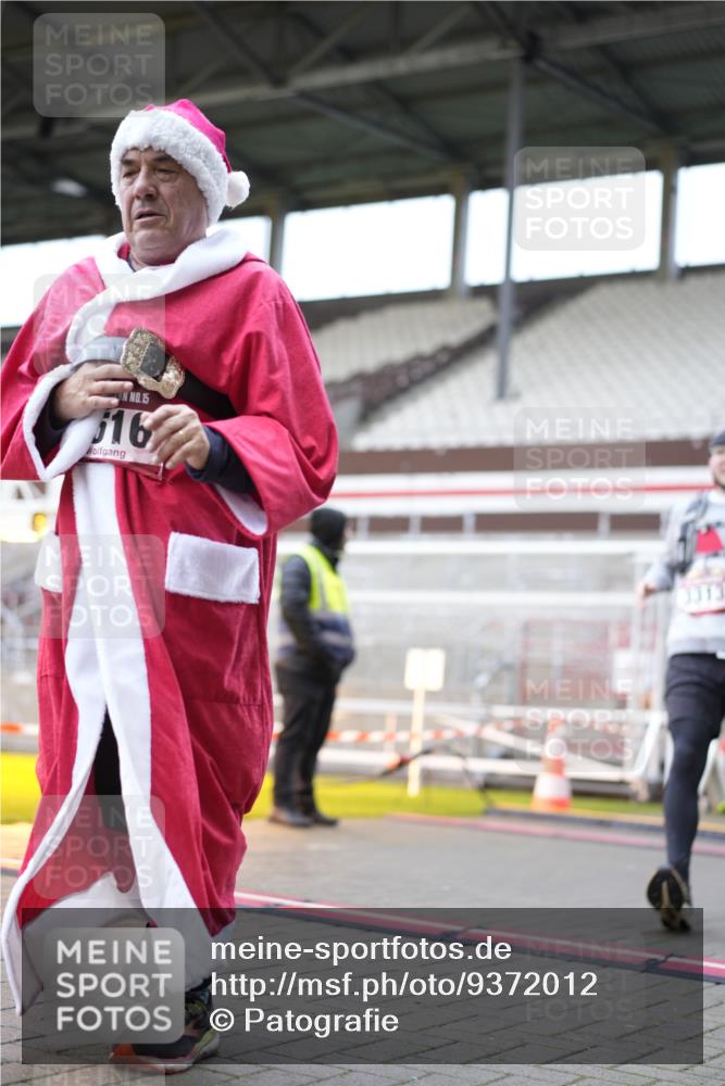 07.12.2025 - St. Pauli X-Mass-Run No. 15 Patografie http://msf.ph/oto/9372012 07.12.2025 11:47:49 Ziel 1032, 1471, 1474, 1534, 1539, 1597, 1622, 1951, 2381, 2384, 2451, 2452, 2475, 2516, 2842, 3225, 3227, 3312, 3313, 4425, 4427 meine-sportfotos.de