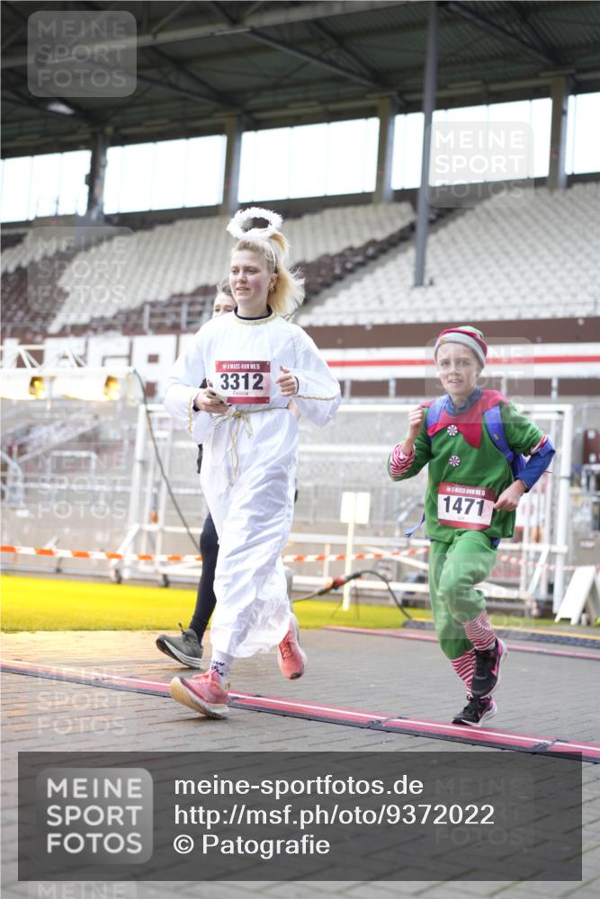 07.12.2025 - St. Pauli X-Mass-Run No. 15 Patografie http://msf.ph/oto/9372022 07.12.2025 11:47:53 Ziel 724, 796, 1032, 1471, 1474, 1534, 1539, 1597, 1622, 1951, 2381, 2384, 2451, 2452, 2475, 2516, 2842, 3225, 3227, 3312, 3313, 4425, 4427 meine-sportfotos.de