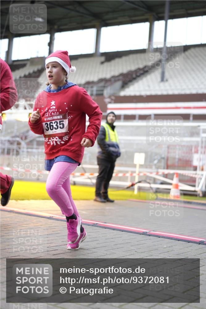 07.12.2025 - St. Pauli X-Mass-Run No. 15 Patografie http://msf.ph/oto/9372081 07.12.2025 11:48:16 Ziel 207, 990, 3504, 3528, 3542, 3545, 3602, 3635, 3638, 3657 meine-sportfotos.de