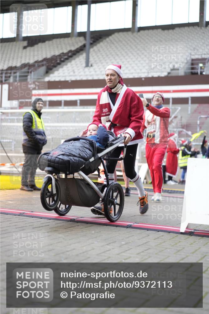 07.12.2025 - St. Pauli X-Mass-Run No. 15 Patografie http://msf.ph/oto/9372113 07.12.2025 11:48:31 Ziel 616, 732, 1891, 1911, 1926, 1927, 2008, 2075, 2432, 3023, 3388, 3635, 3638, 3646, 3926, 4134, 4423, 4424, 4426, 4477, 4480 meine-sportfotos.de
