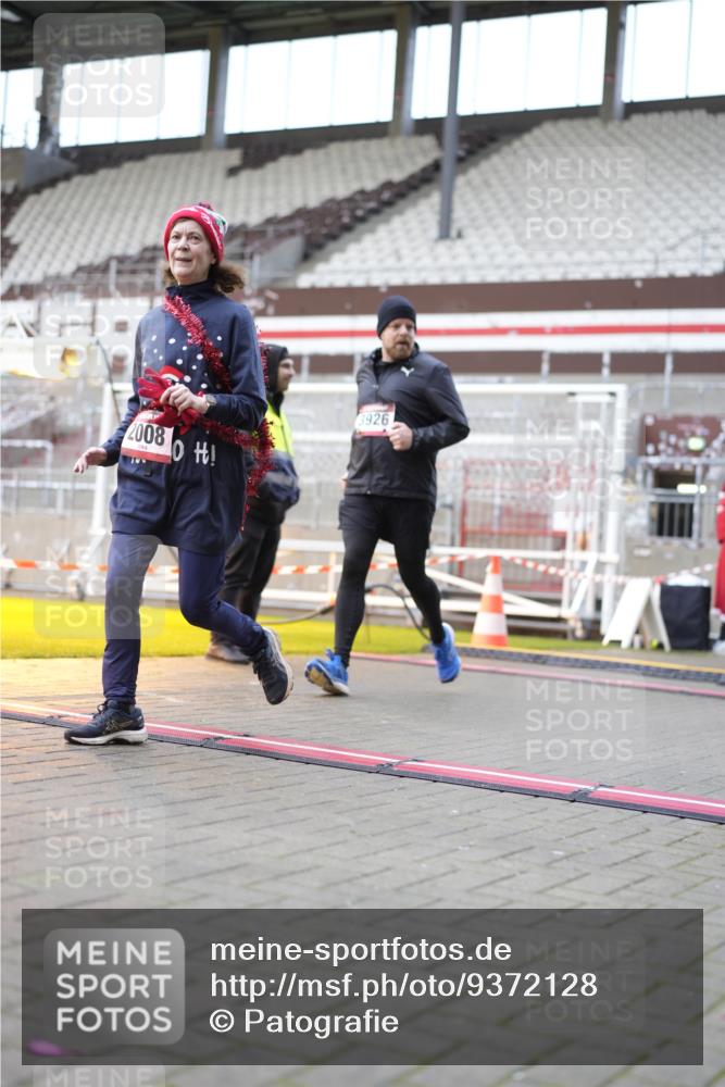07.12.2025 - St. Pauli X-Mass-Run No. 15 Patografie http://msf.ph/oto/9372128 07.12.2025 11:48:35 Ziel 616, 732, 1613, 1891, 1911, 1926, 1927, 2008, 2075, 2148, 2432, 2717, 2718, 3023, 3388, 3646, 3926, 4134, 4423, 4424, 4426, 4477, 4480 meine-sportfotos.de