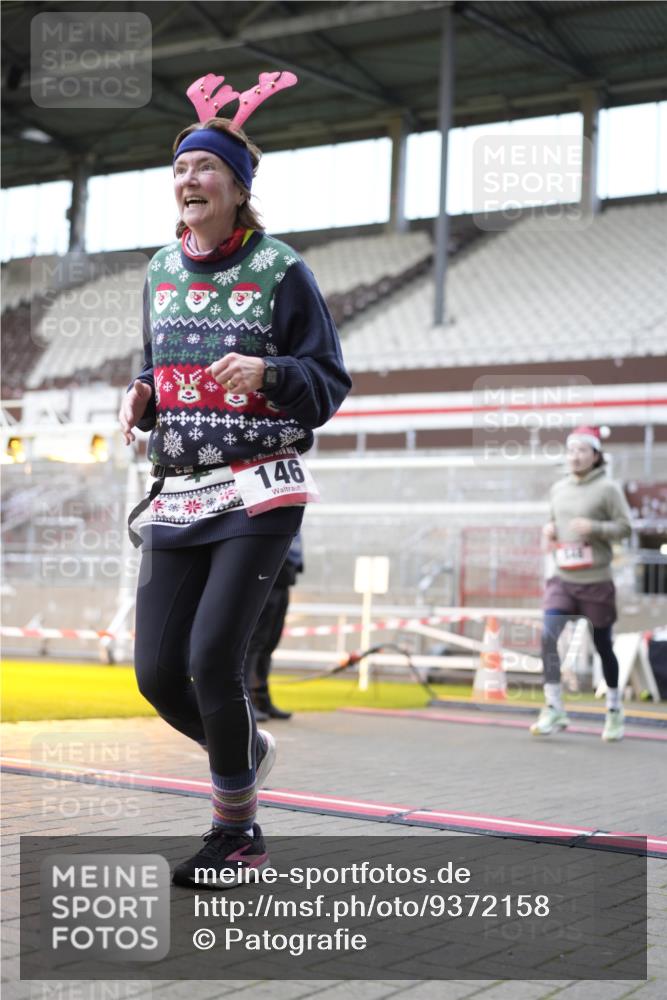 07.12.2025 - St. Pauli X-Mass-Run No. 15 Patografie http://msf.ph/oto/9372158 07.12.2025 11:48:51 Ziel 24, 146, 244, 548, 1613, 1966, 1967, 2075, 2148, 2717, 2718 meine-sportfotos.de