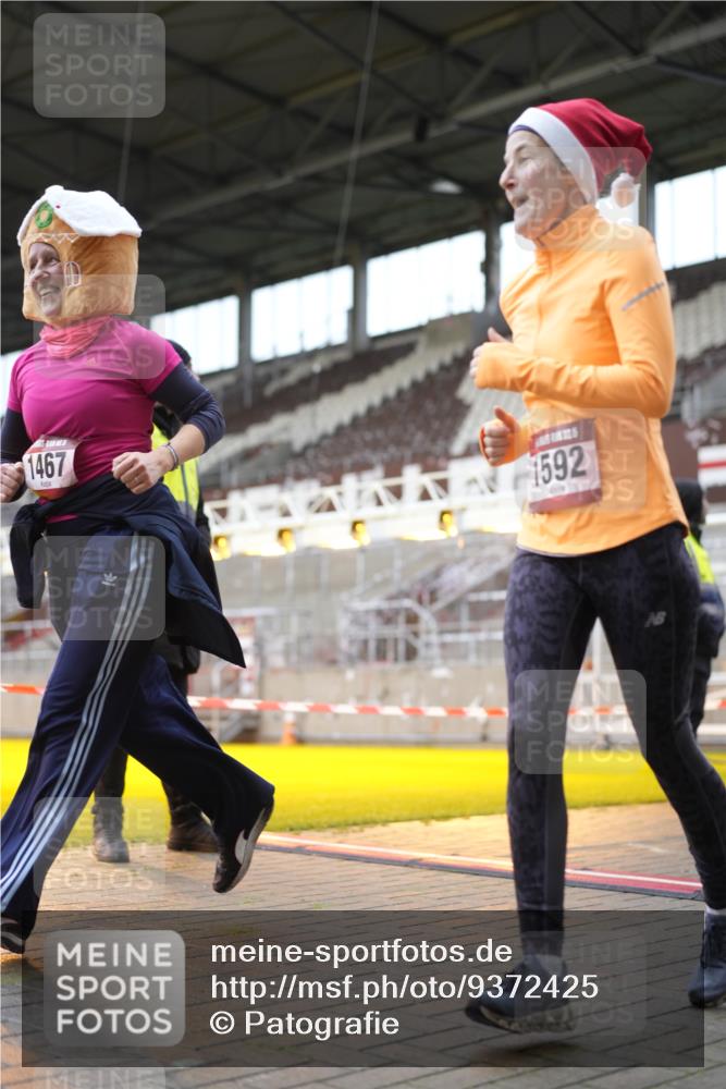 07.12.2025 - St. Pauli X-Mass-Run No. 15 Patografie http://msf.ph/oto/9372425 07.12.2025 11:52:51 Ziel 982, 1467, 1592, 1803, 2862, 4612 meine-sportfotos.de