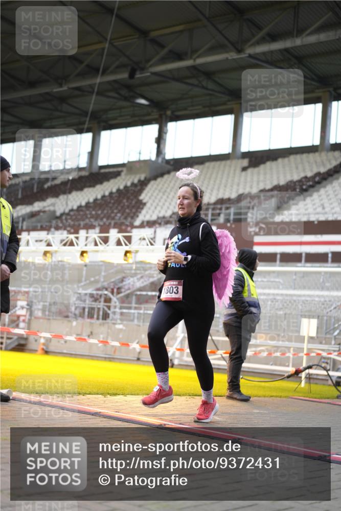 07.12.2025 - St. Pauli X-Mass-Run No. 15 Patografie http://msf.ph/oto/9372431 07.12.2025 11:52:56 Ziel 104, 1467, 1592, 1803, 2966, 3006, 3749, 3750 meine-sportfotos.de