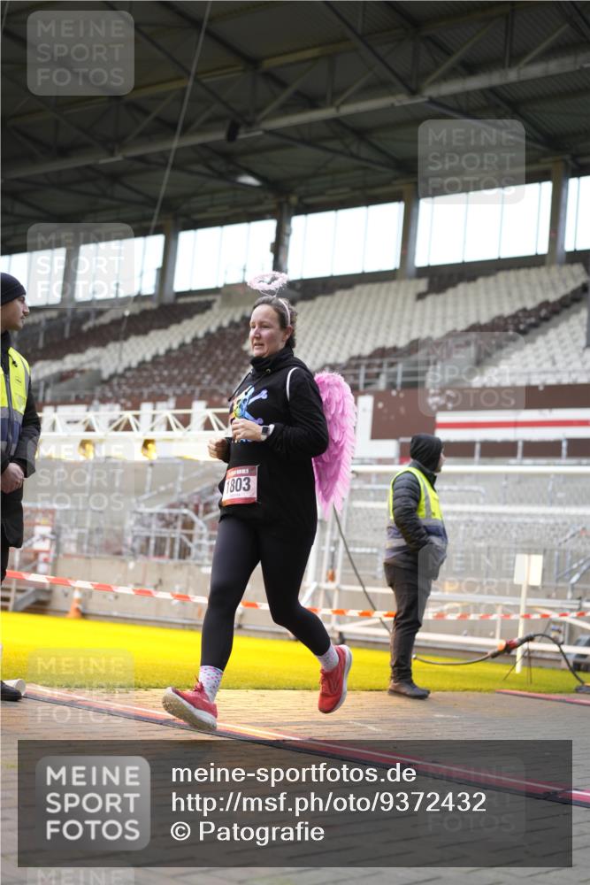 07.12.2025 - St. Pauli X-Mass-Run No. 15 Patografie http://msf.ph/oto/9372432 07.12.2025 11:52:56 Ziel 104, 1467, 1592, 1803, 2966, 3006, 3749, 3750 meine-sportfotos.de