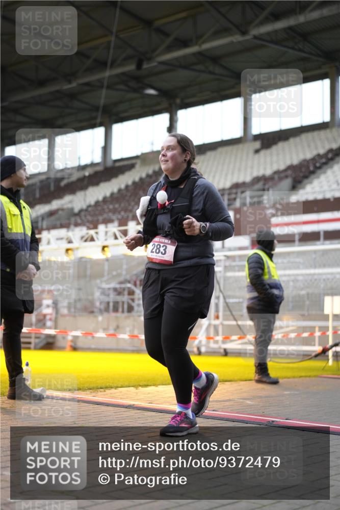 07.12.2025 - St. Pauli X-Mass-Run No. 15 Patografie http://msf.ph/oto/9372479 07.12.2025 11:53:51 Ziel 283, 287, 2229, 2625, 2629, 3249, 3507, 3510 meine-sportfotos.de