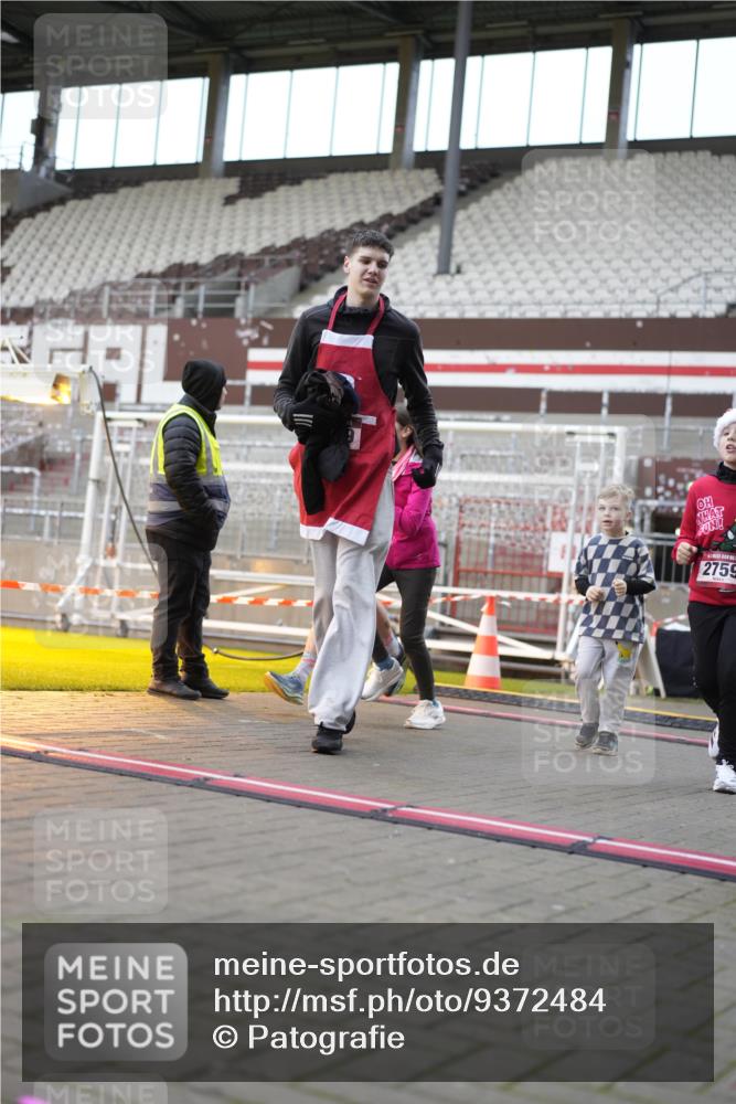 07.12.2025 - St. Pauli X-Mass-Run No. 15 Patografie http://msf.ph/oto/9372484 07.12.2025 11:53:57 Ziel 283, 287, 2229, 2625, 2626, 2629, 2759, 3031, 3249, 3418, 3507, 3510 meine-sportfotos.de