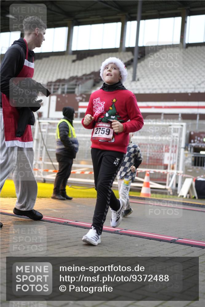 07.12.2025 - St. Pauli X-Mass-Run No. 15 Patografie http://msf.ph/oto/9372488 07.12.2025 11:53:58 Ziel 283, 287, 2229, 2625, 2626, 2629, 2759, 3031, 3249, 3418, 3507, 3510 meine-sportfotos.de