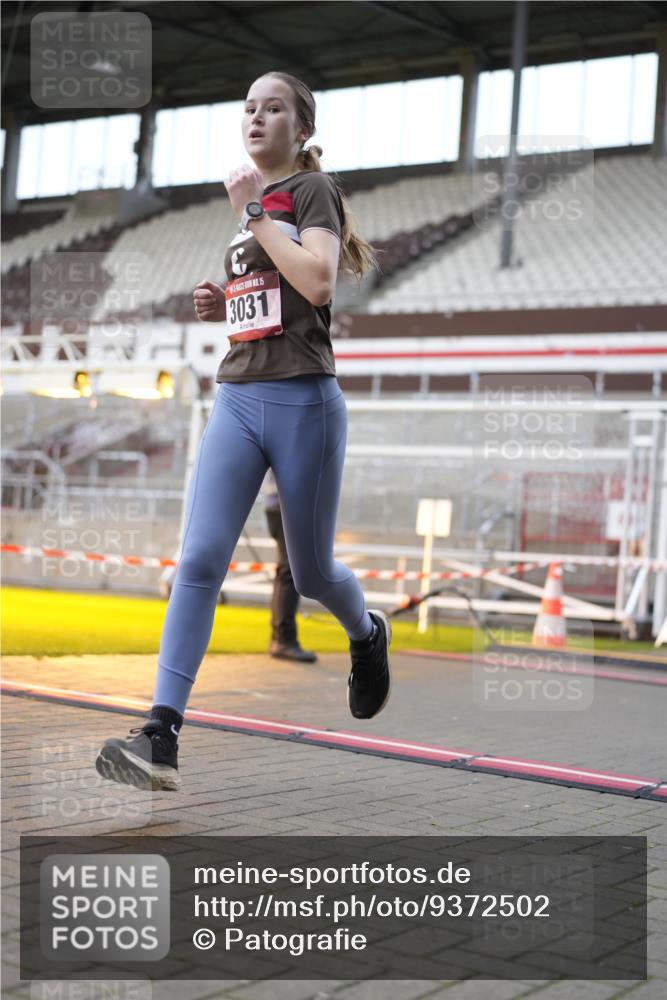 07.12.2025 - St. Pauli X-Mass-Run No. 15 Patografie http://msf.ph/oto/9372502 07.12.2025 11:54:02 Ziel 283, 2229, 2625, 2626, 2629, 2759, 2963, 2970, 3031, 3249, 3418 meine-sportfotos.de