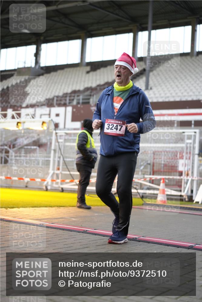 07.12.2025 - St. Pauli X-Mass-Run No. 15 Patografie http://msf.ph/oto/9372510 07.12.2025 11:54:10 Ziel 2229, 2625, 2626, 2629, 2759, 2963, 2970, 3031, 3247, 3418, 3989 meine-sportfotos.de