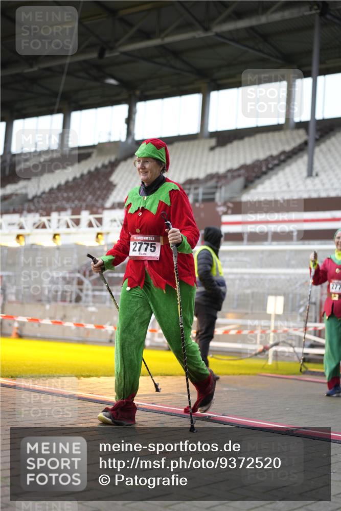 07.12.2025 - St. Pauli X-Mass-Run No. 15 Patografie http://msf.ph/oto/9372520 07.12.2025 11:54:27 Ziel 1331, 1784, 2775, 2778, 2782, 2783, 3446 meine-sportfotos.de