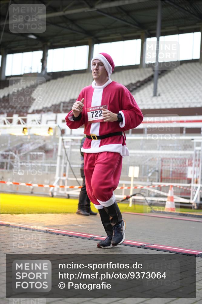 07.12.2025 - St. Pauli X-Mass-Run No. 15 Patografie http://msf.ph/oto/9373064 07.12.2025 11:56:56 Ziel 722, 1271, 1836, 1877, 2596, 2598, 2599, 2824, 2825, 2826, 3383, 3459, 4172, 4174 meine-sportfotos.de