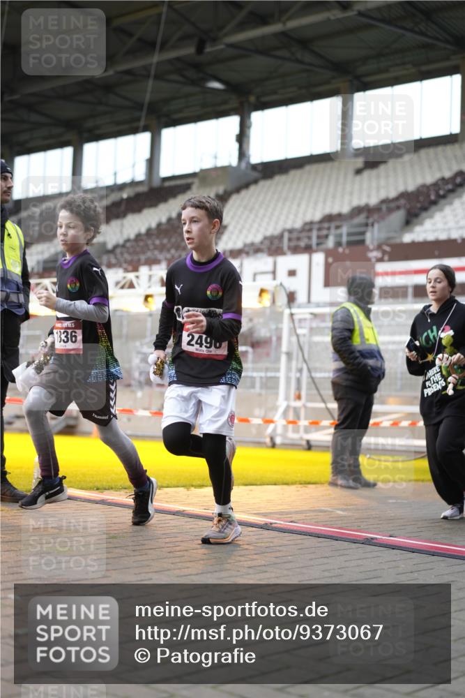 07.12.2025 - St. Pauli X-Mass-Run No. 15 Patografie http://msf.ph/oto/9373067 07.12.2025 11:57:01 Ziel 722, 1271, 1836, 1877, 2496, 2825, 2826, 3383 meine-sportfotos.de
