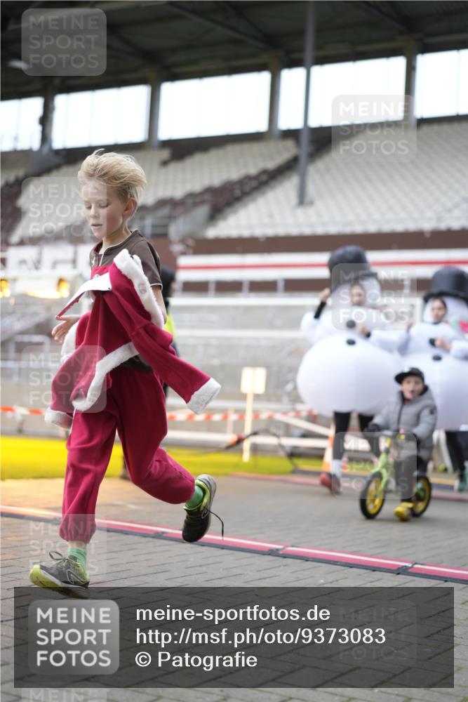 07.12.2025 - St. Pauli X-Mass-Run No. 15 Patografie http://msf.ph/oto/9373083 07.12.2025 11:57:33 Ziel 1327, 2228, 3444, 3452, 3480, 3847, 3852, 3993, 4125 meine-sportfotos.de