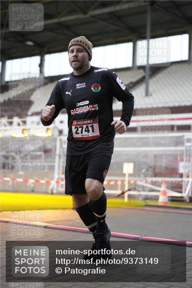 07.12.2025 - St. Pauli X-Mass-Run No. 15 Patografie http://msf.ph/oto/9373149 07.12.2025 11:59:29 Ziel 1864, 1868, 2627, 2630, 2741, 4242, 4306, 4744, 4754 meine-sportfotos.de
