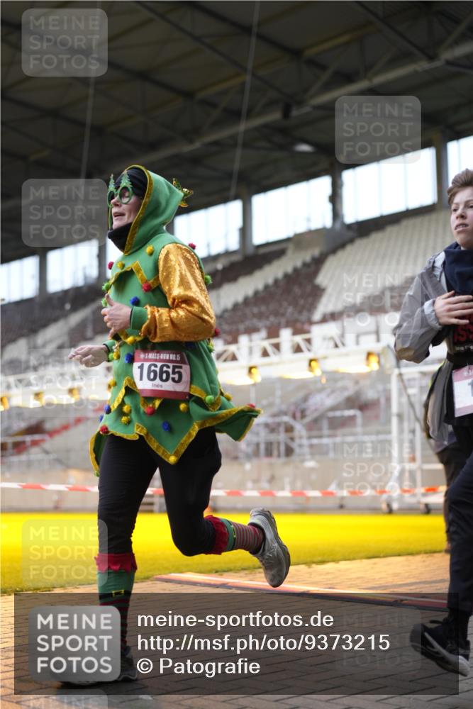 07.12.2025 - St. Pauli X-Mass-Run No. 15 Patografie http://msf.ph/oto/9373215 07.12.2025 12:00:54 Ziel 124, 1225, 1443, 1635, 1665, 1880, 2032, 3318, 3322, 3323, 3325 meine-sportfotos.de
