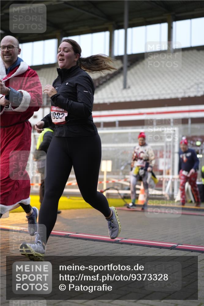 07.12.2025 - St. Pauli X-Mass-Run No. 15 Patografie http://msf.ph/oto/9373328 07.12.2025 12:02:25 Ziel 235, 1979, 1983, 2936, 2940, 3203, 3429, 3432, 3837, 4364 meine-sportfotos.de