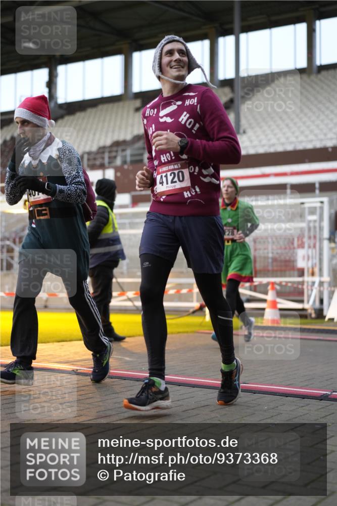 07.12.2025 - St. Pauli X-Mass-Run No. 15 Patografie http://msf.ph/oto/9373368 07.12.2025 12:02:48 Ziel 826, 1279, 2095, 3803, 4076, 4120, 4228, 4681, 4682, 4683, 4684 meine-sportfotos.de